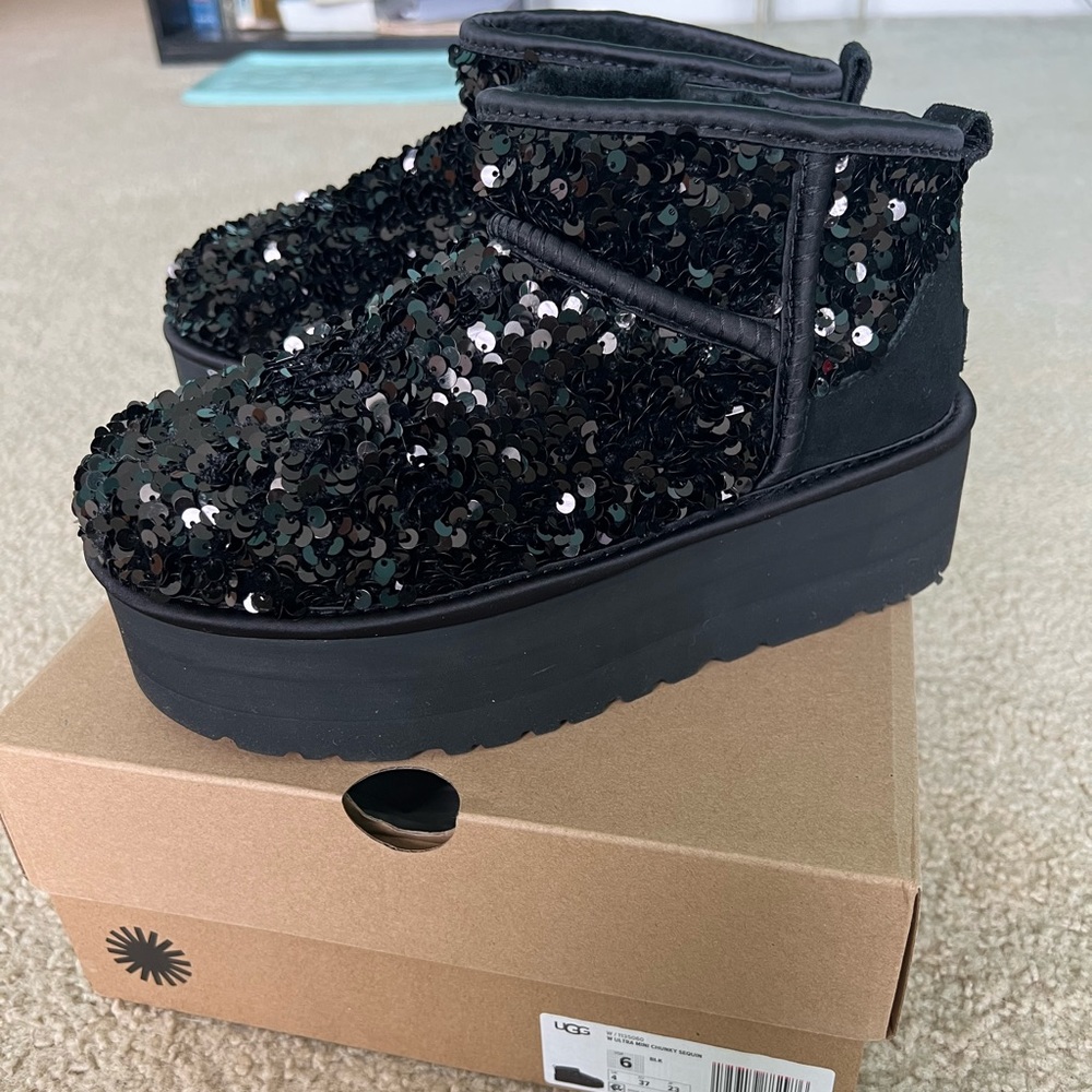 NIB UGG Ultra Mini Chunky Sequin Boots 6